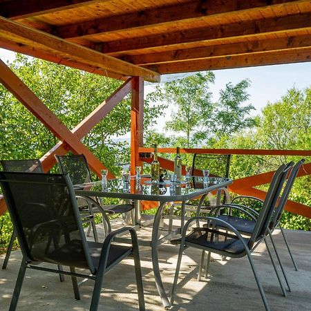 Panorama Apartmanhaz エステルゴム エクステリア 写真