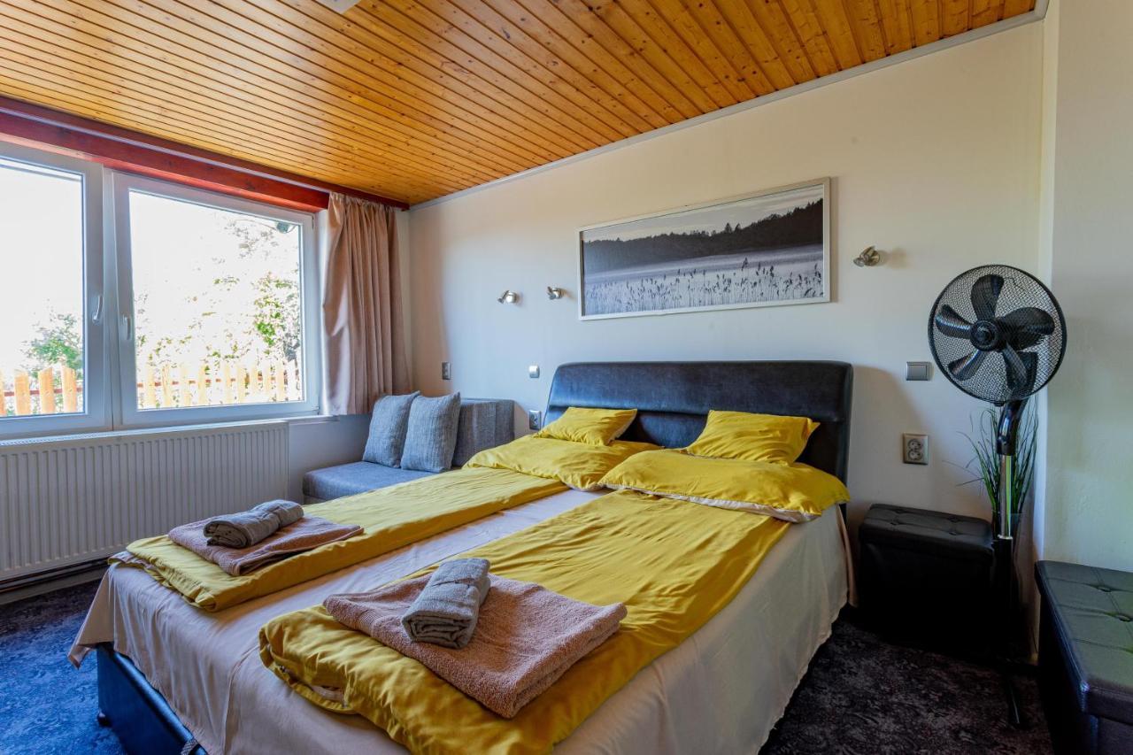 Panorama Apartmanhaz エステルゴム エクステリア 写真
