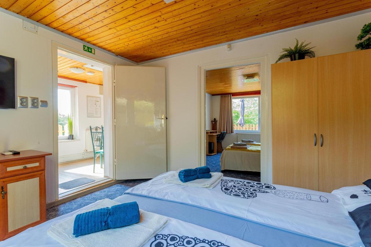 Panorama Apartmanhaz エステルゴム エクステリア 写真
