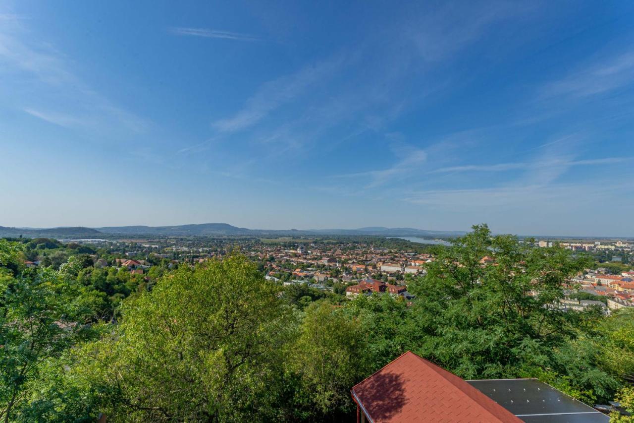 Panorama Apartmanhaz エステルゴム エクステリア 写真